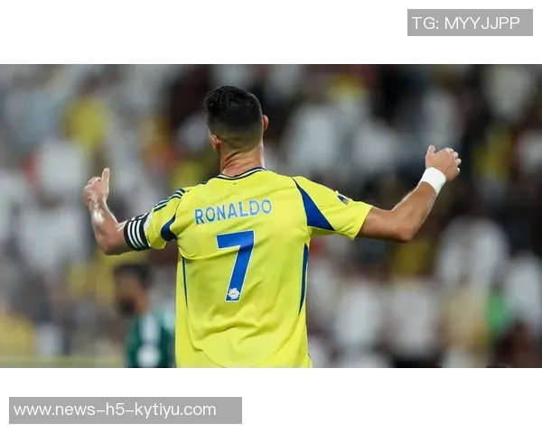 吉达国民官方调侃C罗打车回利雅得965公里引发热议 吉达国民官方调侃C罗打车回利雅得965公里引发热议